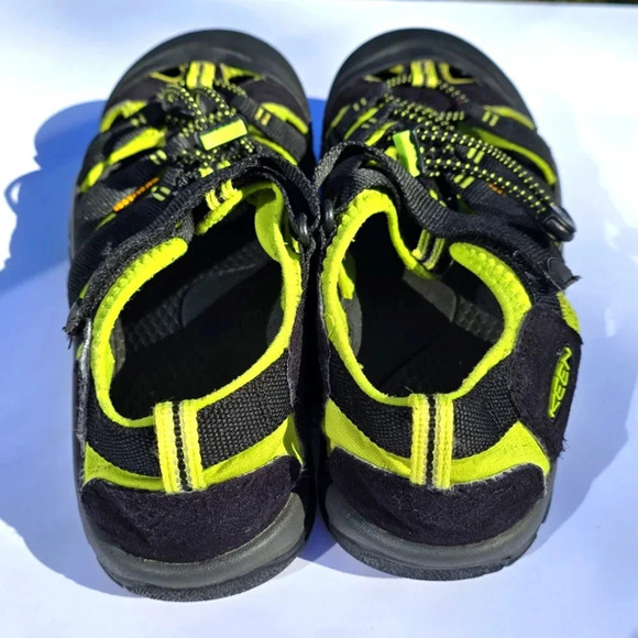 Keen Newport H2 Hiking Outdoors Water Sport Sandals Black Women 8-8.5 Big Kid 7 - Picture 11 of 12